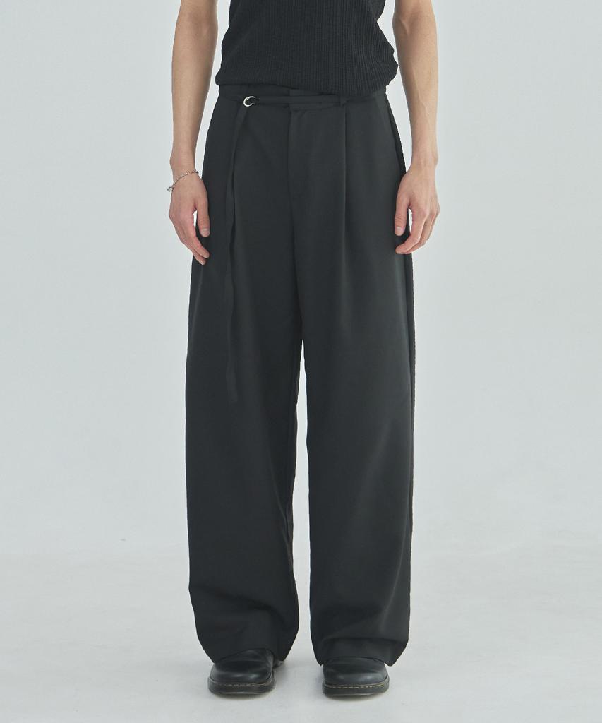 Ladeuedisyeon Belted Tapered Wide Pants_Black