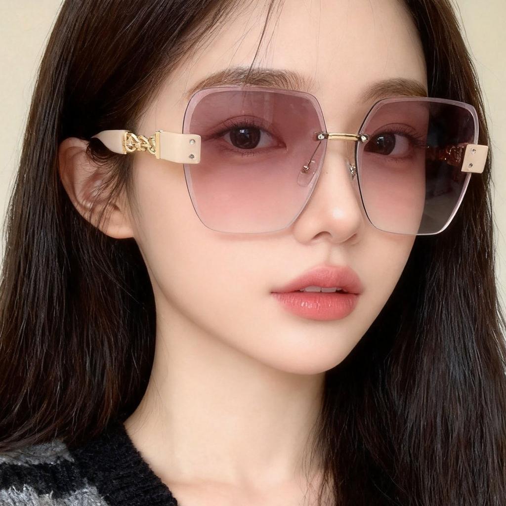 Fashionable Borderless Metal Chain Sunglasses for Women with A Sense of Luxury and Irregular Temperament. New Large Frame Sunglasses