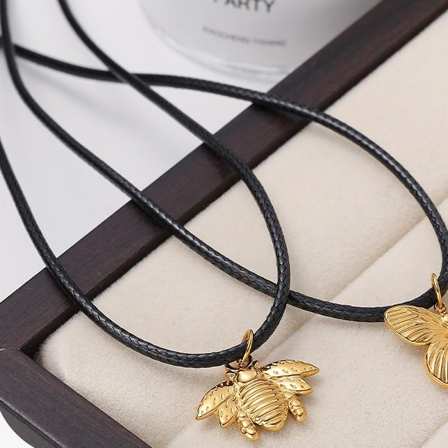 Stainless Steel Gold-Plated Pendant Jewelry Butterfly Flower Leaf Shape Pendant