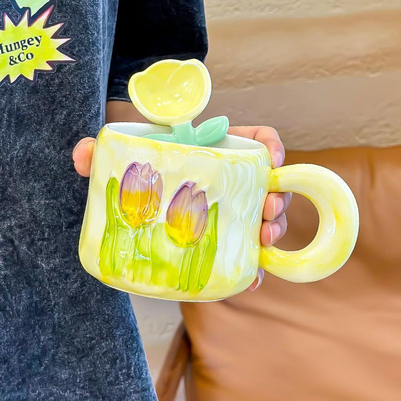 Tulip Cup for Girls with High-value Ceramic Mug with Lid Spoon Large Capacity Coffee Cup Souvenir