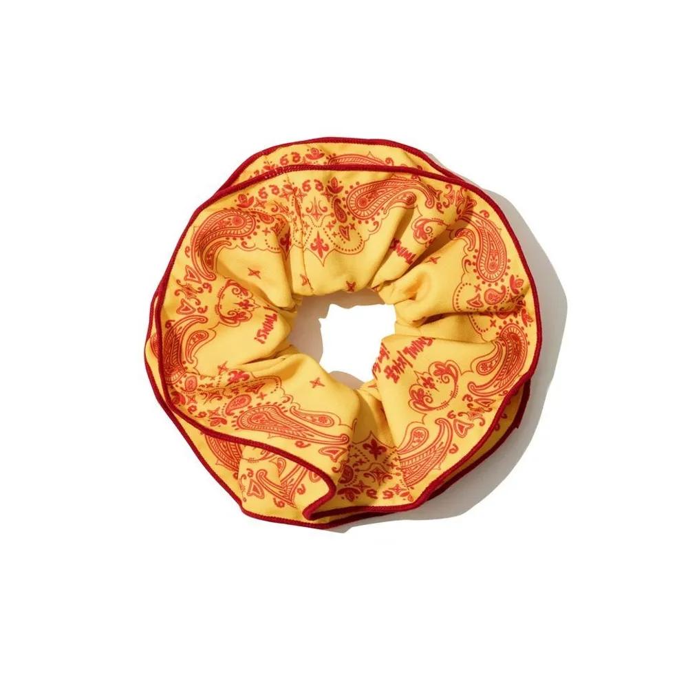 1993STUDIO [LG Twins x 1993 Studio] V4 Invincible LG Scrunchie_Yellow119325