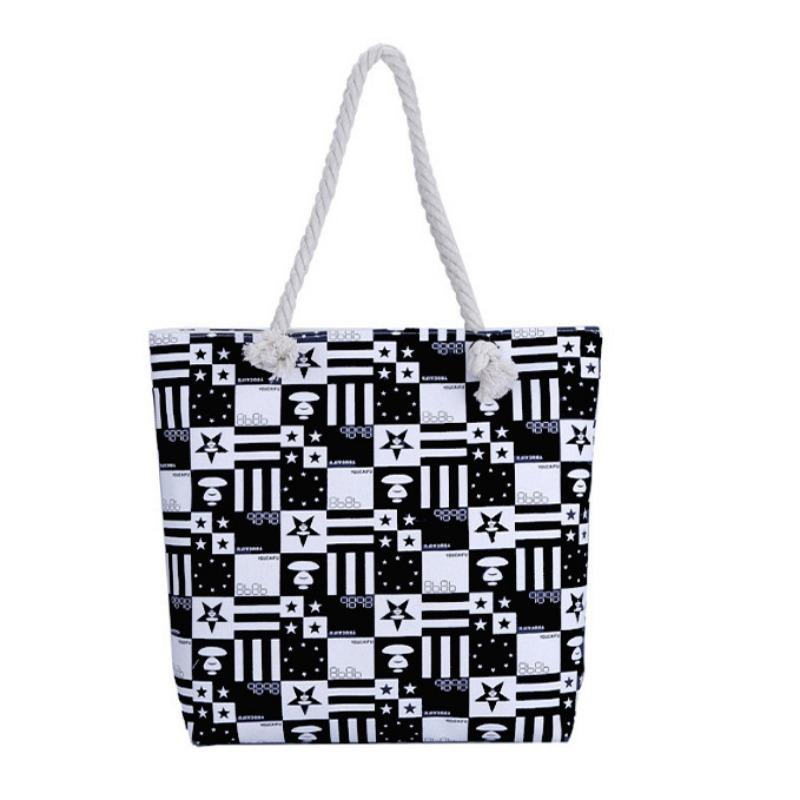 Casual Single-shoulder Bag for Fashionable Women with Large Capacity