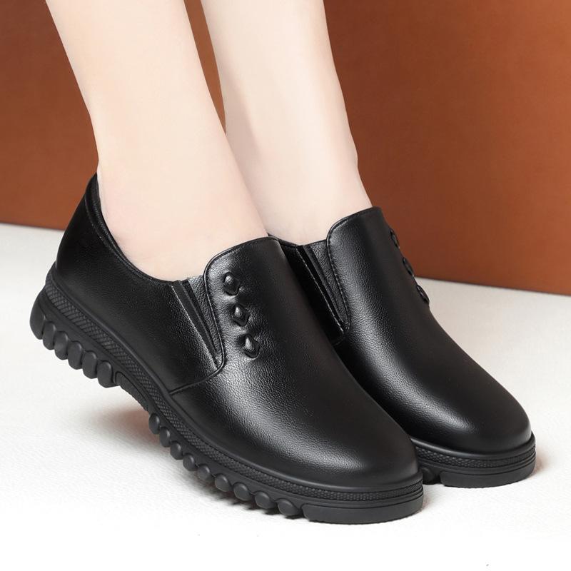 Fashion Spring New Women Fashion Casual Shoes Comfortable Mothers Popular Low Heeled Famous Brand Leather Shoes Luxury Goods Women Shoe