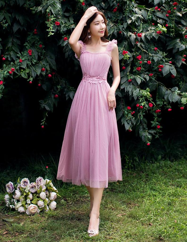 2025 New Off-the-Shoulder Bridesmaid Dress: Mid-Length, Slimming, with Fairy Charm for Special Occasions.
