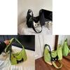 Cat Style Tote Bag For Women With Cotton Material And Zipper Closure For Daily Use