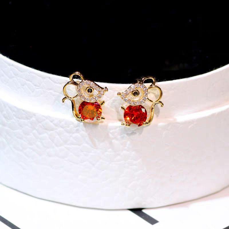 Red mouse earrings, female stud earrings, female student Korean version, simple temperament, fashionable earrings, earrings, female pendant.