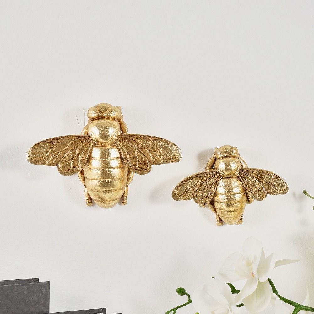 Unique 3D Golden Bee Wall Sculpture Resin Handcrafted Golden Bee Ornament Hanging Decorative Wall Decoration Children's Room