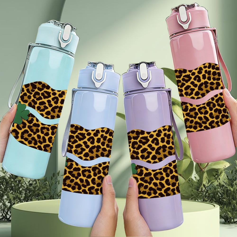 1PC Leopard Print Lips Art Print 750ml Color Plastic Sports Water Bottle Leakproof Flip Straw Lid Suitable for Sports Office Home Use