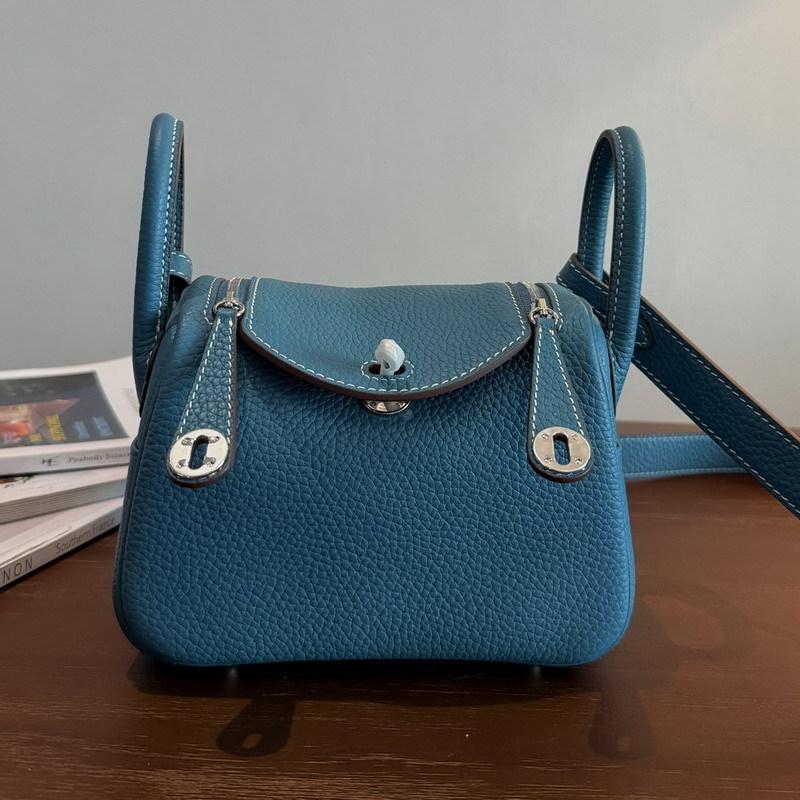 New first-layer cowhide leather with crocodile pattern shoulder messenger women s bag doctor bag 19cm*10cm*12cm