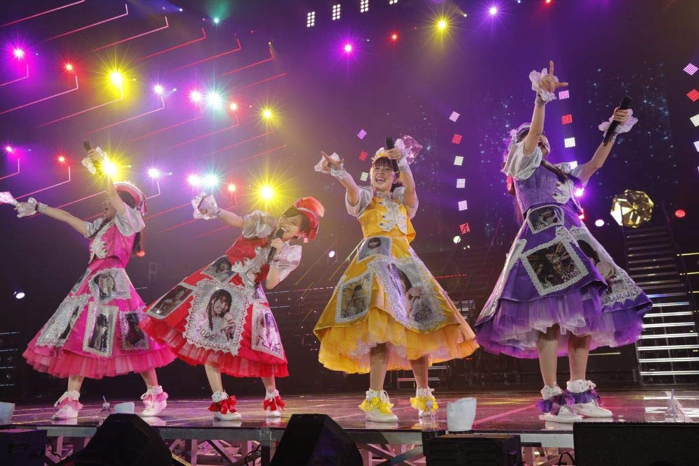 Momoiro Clover Z 10th Anniversary The Diamond Four - in Momokyo Doumu - Blu-ray (Regular Edition)