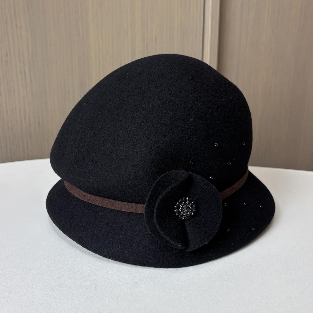 Ladies Autumn And Winter Woolen Woolen Pot Hat Elegant Flower British Retro Styling Felt Top Hat Fashionable Warm Bucket Hat