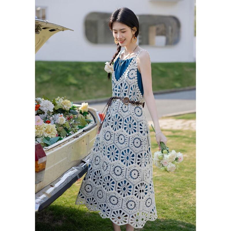 

Женский модный комплект Mokana: платье-комбинация на подтяжках и кружевной жилет XL