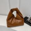 Borsa a tracolla da donna, con pieghe, a forma di nuvola, alla moda, grande capacità, estiva, colore caramella
