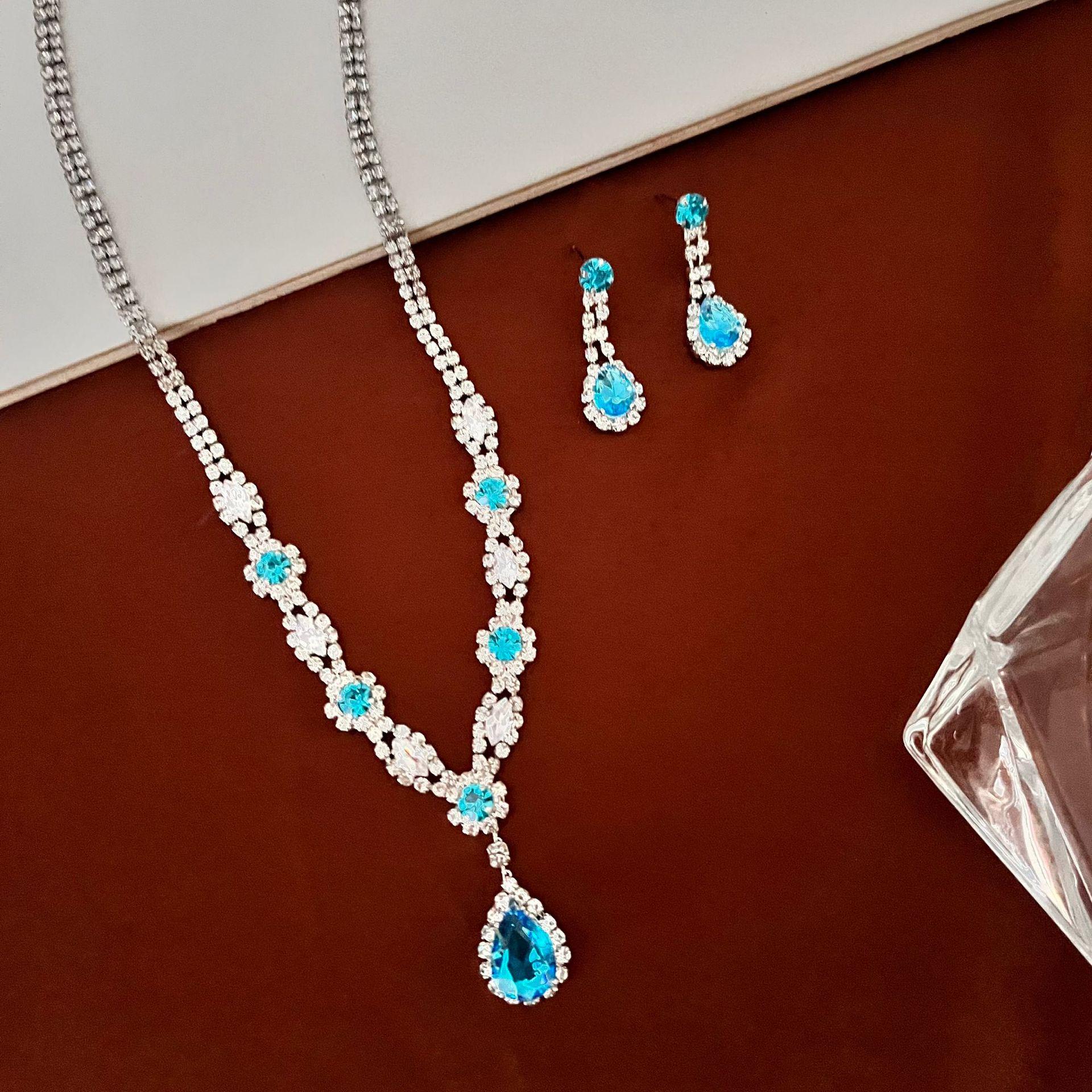 Elegant Water Drop Diamond Necklace & Earring Set for Women, Clavicle Chain, Perfect for Evening Wear