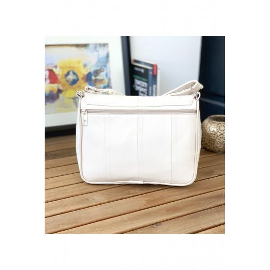 Taschen und Koffer Mittelgroße Damen-Umhängehandtasche aus echtem Leder.