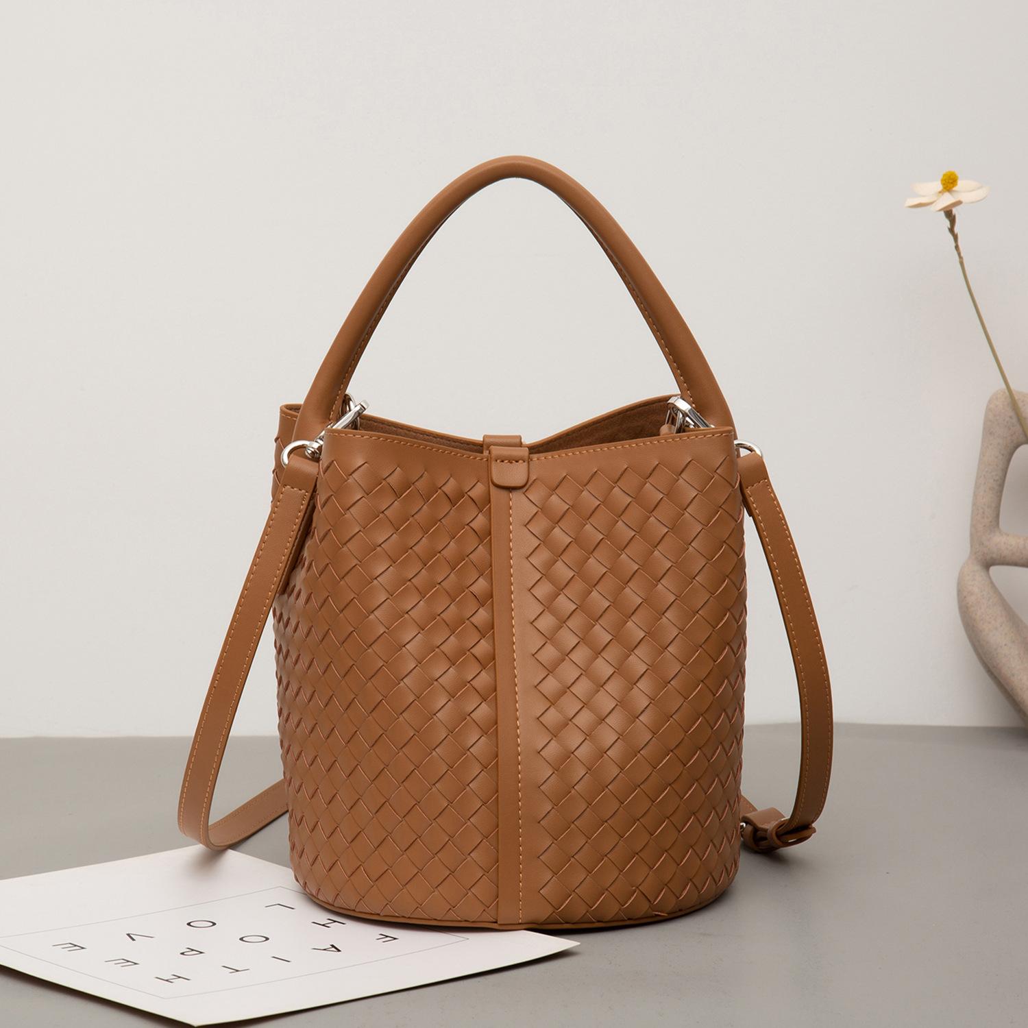 

Genuine Leather Niche Design Woven Bag Bucket Bag Vegetable Basket Letter Bag Douyin Cowhide Versatile Women S Bag