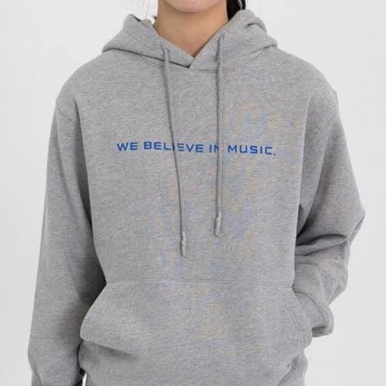 [Б/У] Худи HYBE INSIGHT Limited Edition, Размер M