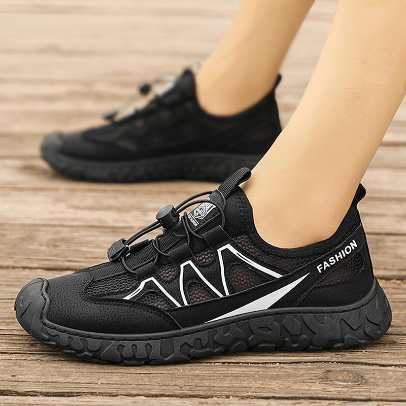 2025 New Men Outdoor Mesh Shoes Breathable Sport Male Shoes Casual Shoes Comfortable and Lightweight Running Shoes Male Sneakers