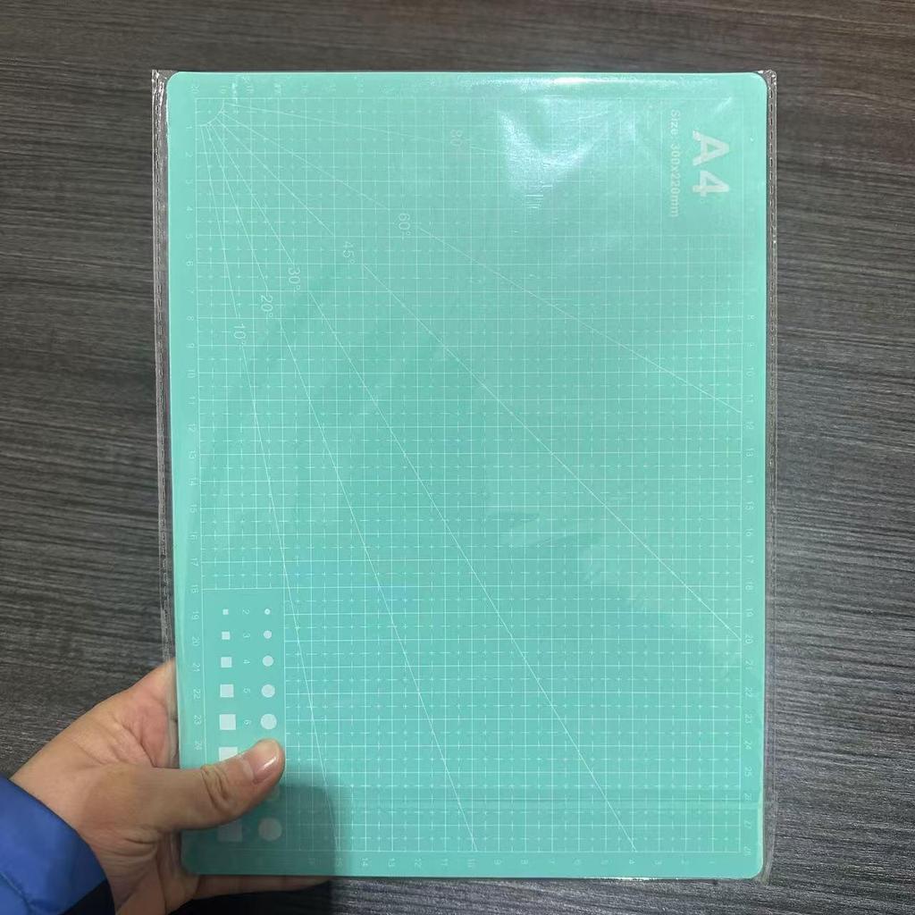 Umweltfreundliche A4 Schneidematte 2,3 mm - Handgefertigte Kunst- und Gravurplatte, verschiedene Stile verfügbar