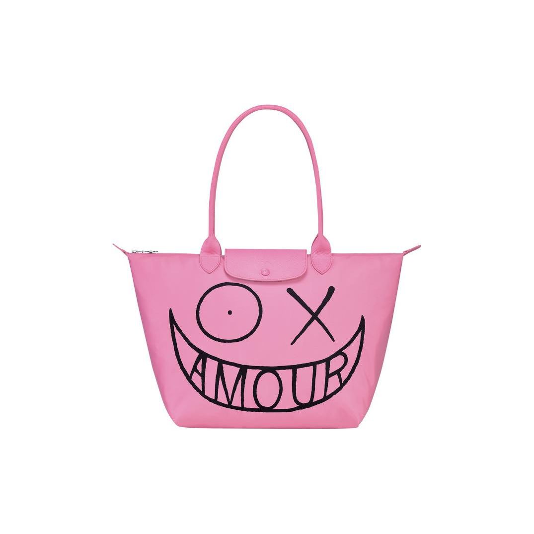 

Longchamp X André Collaboration Le Pliage 31 Graffiti Print Recycled Polyamide Canvas And Leather Dumpling Bag Women handbags Pink 1899MRC018 Pink