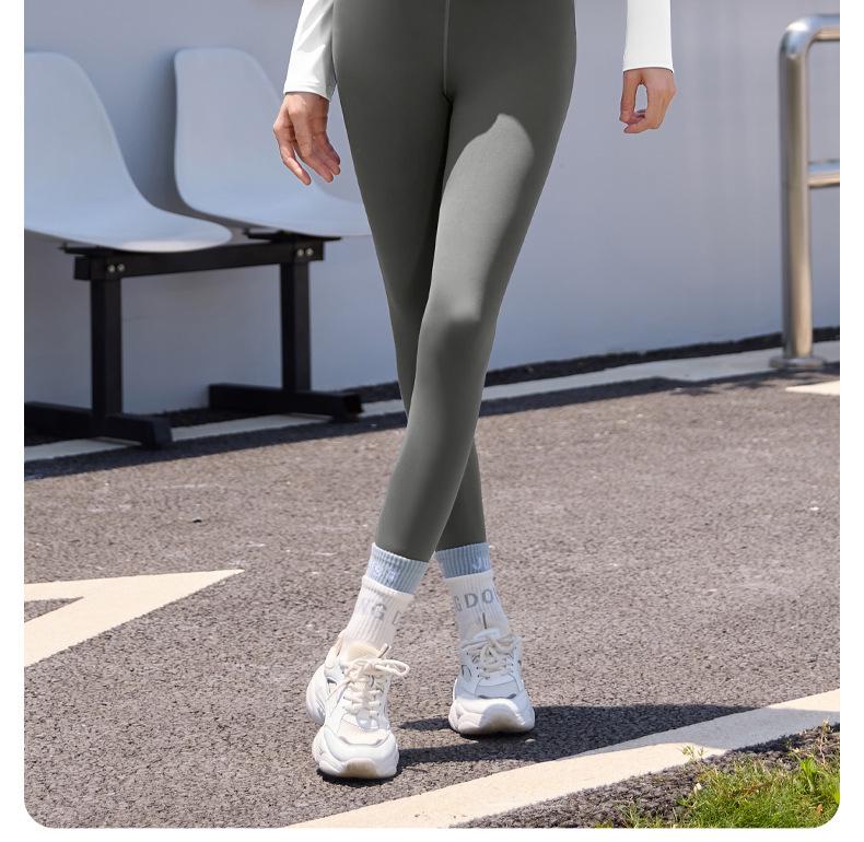 Women's Quick-Dry Yoga Suit: Lightweight, Stylish Activewear for Spring & Autumn Outdoor Fitness and Running