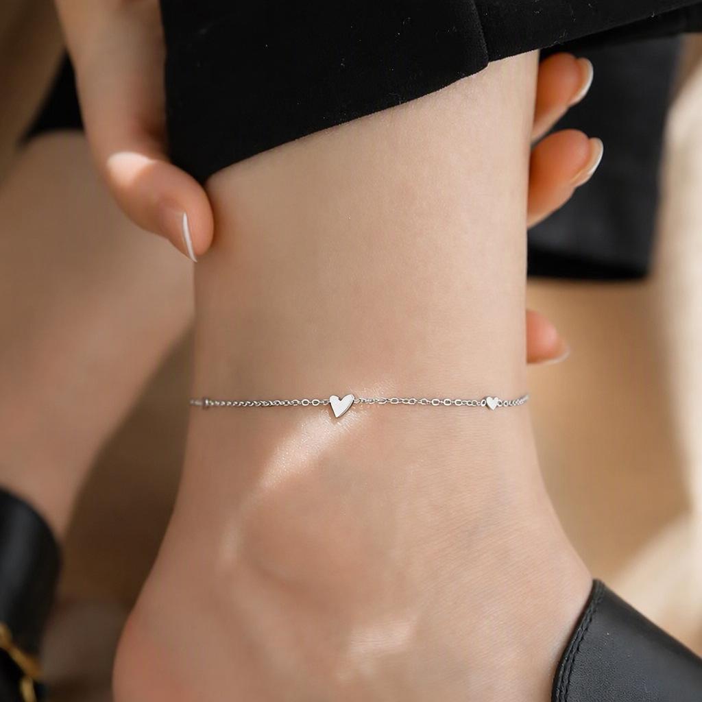 Stylish Titanium Steel Heart Anklet for Women – Durable, Versatile Beach Foot Chain