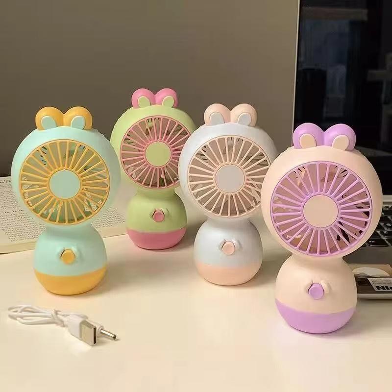 Uroczy Króliczek Ręczny Wiatrak Letni Ładowanie USB Wiatrak Biurkowy Kreskówkowy Podwójnego Użytku Mini Wiatrak Narzędzie Chłodzące Na Lato Do Podróży
