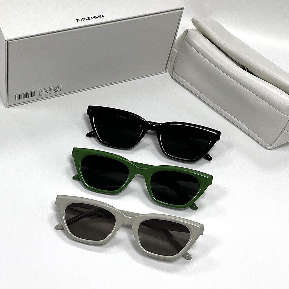 

Трендові сонцезахисні окуляри «котяче око» 2024 для чоловіків та жінок - Модні окуляри для вулиці з захистом від УФ-променів чорний