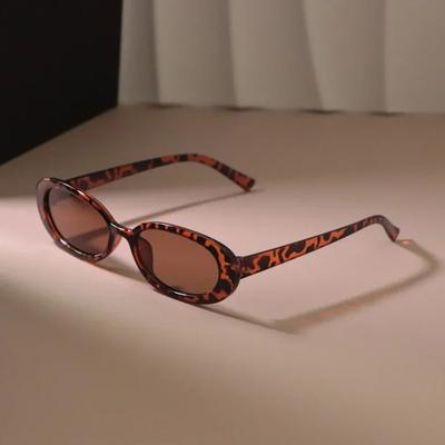 Vintage Ovale Sonnenbrille Damen Herren Mode Retro Sonnenbrille Weiblich Männlich Rahmen Shades Spiegel Reise Punk Farbverlauf