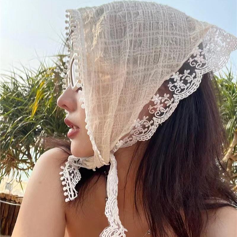 

Корейский кружевной платок для волос Ins для женщин, ретро-треугольная повязка для волос, сумка для волос, платок, шляпа, французский пасторальный стиль, дорожная повязка на голову one size бежевый