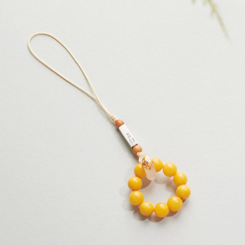 

Natural Chicken Oil Yellow Beeswax Phone Case Lanyard u Disc-shaped keychain pendant for women, ring-style anti-drop phone strap accessory Chicken fat yellow amber/