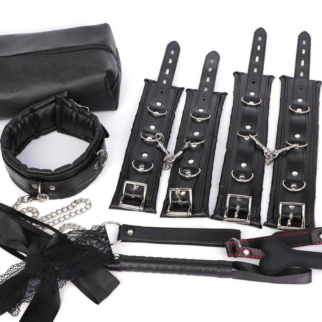 Cel mai bine vândut set BDSM din 9 piese: Burete, Bici, Guler, Căluș și multe altele pentru cupluri