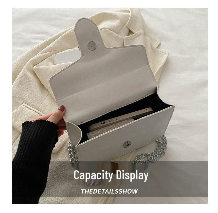 2025 Western Style Chain Messenger Bag: Elegant Diamond Lock Small Square Shoulder Bag for Women