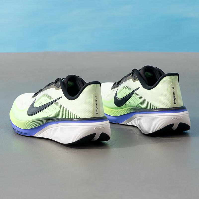 Nike Men's Pegasus Road Running Shoes