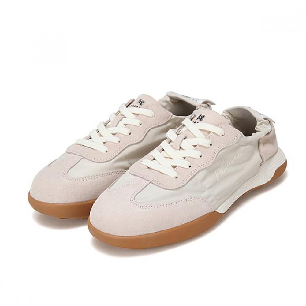 Barbara Cushion Sport Sneakers With Back Banding Bbh162iv 250mm