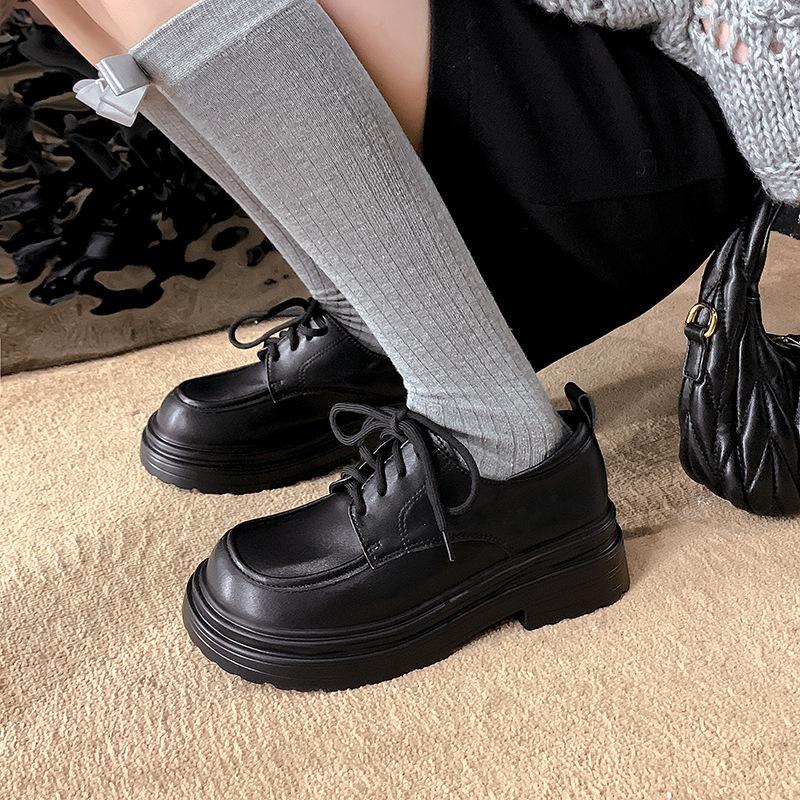 Spot Second Hair~ 2025 New Retro Black Single Shoes Women's Leather Thick-soled Versatile British Style Lace-up Small Leather Shoes.