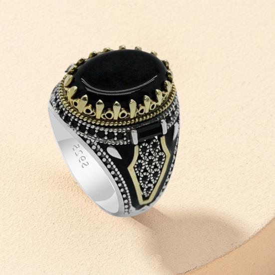 Anello Uomo Vintage Punk Metallo Intagliato Motivo Antico Bicolore Decorativo Regalo Agata Sintetica Intarsiata Anello da Festa Maschile Gioielli da Matrimonio
