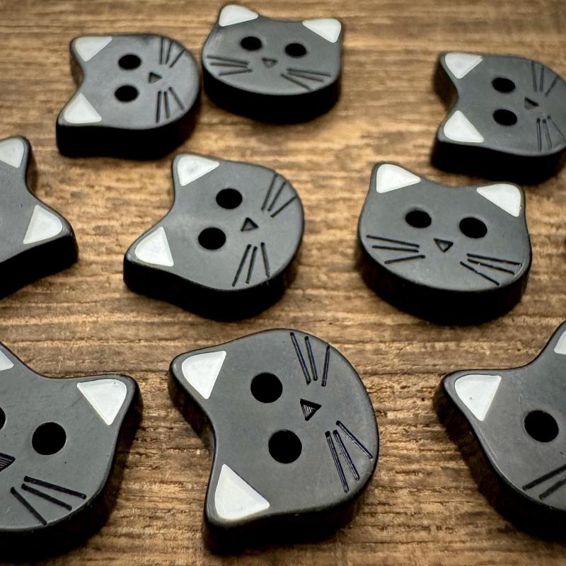 New 10Pcs Decorative Fasteners For Clothing Cute Cartoon Cat Buttons With Ears Resin DIY Craft Buttons For Sewing And Crafting