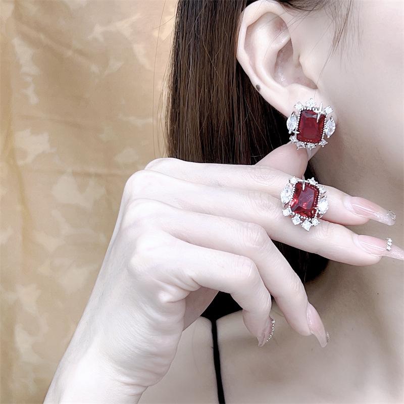 Korean Rhinestone Star Geometric Fairy Earrings - Simple Versatile Jewelry
