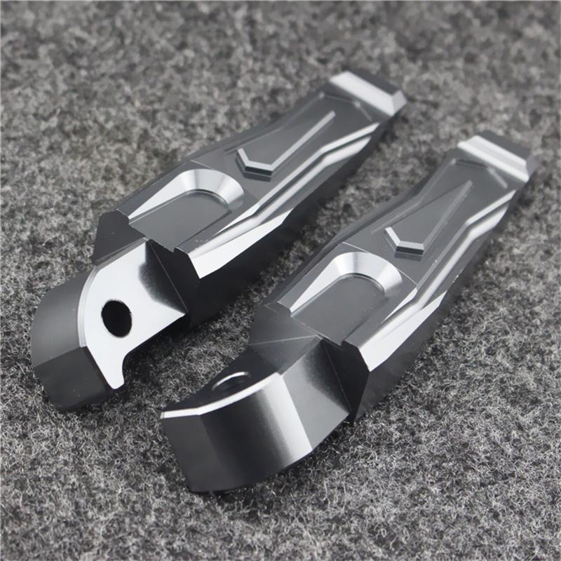 CNC Motorcycle TMAX560 Rear Foot Pegs Rests Passenger Footrests For Yamaha TMAX 530/500/560 T-MAX 530/500 XP530 TMAX530