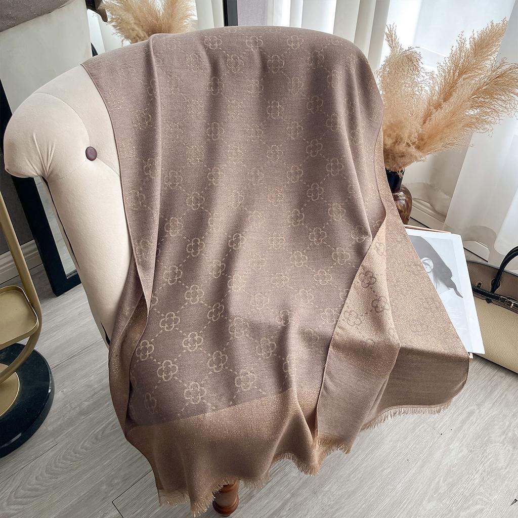 Spring And Summer Shawl With Four-Leaf Flower Imitation Cashmere Scarf High-End Fashion Long Scarf Shawl Versatile Scarf