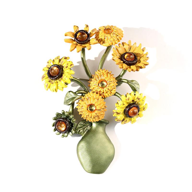 

Vintage Western Liang Concubine Van Gogh Sunflowers Brooch: Retro Baked Enamel Vase Pin Gift