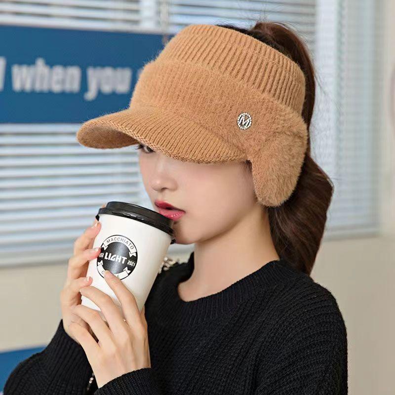 Koreanische Version der neuen Damenmode vielseitige Samt verdickte Geweih Pompon Strickmütze Student Radfahren Ohrenschutz Wollmütze