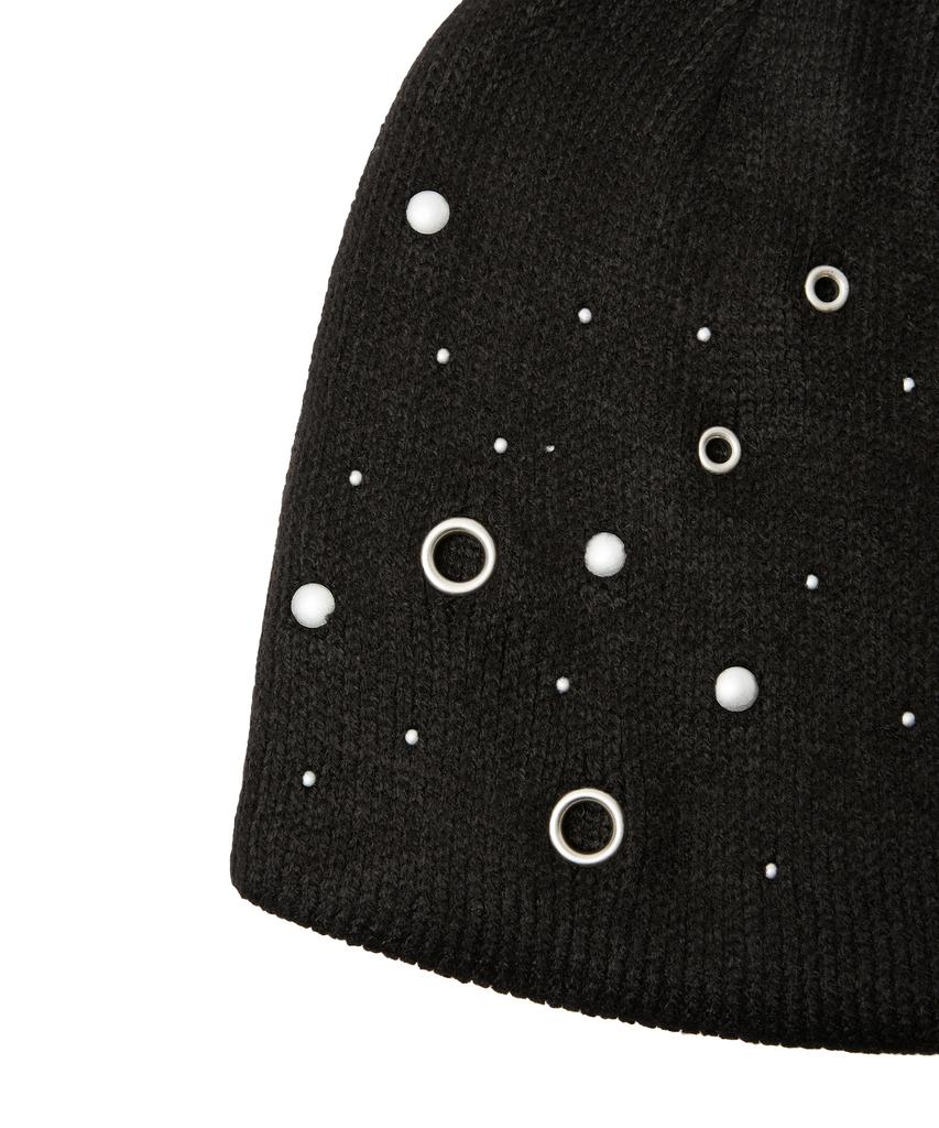 MIDNIGHT MOVE Eyelet Beanie (Black)