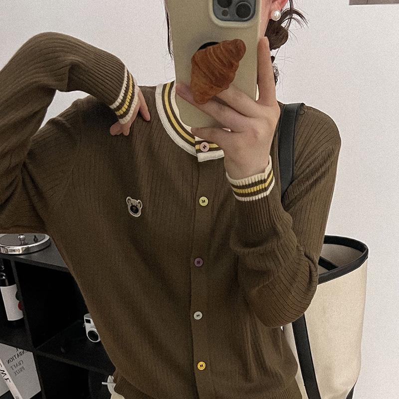 Dámský lehký kardigan z 50% vlny a 50% morušového hedvábí - všestranný úplet na 4 sezóny pro celoroční pohodlí a styl