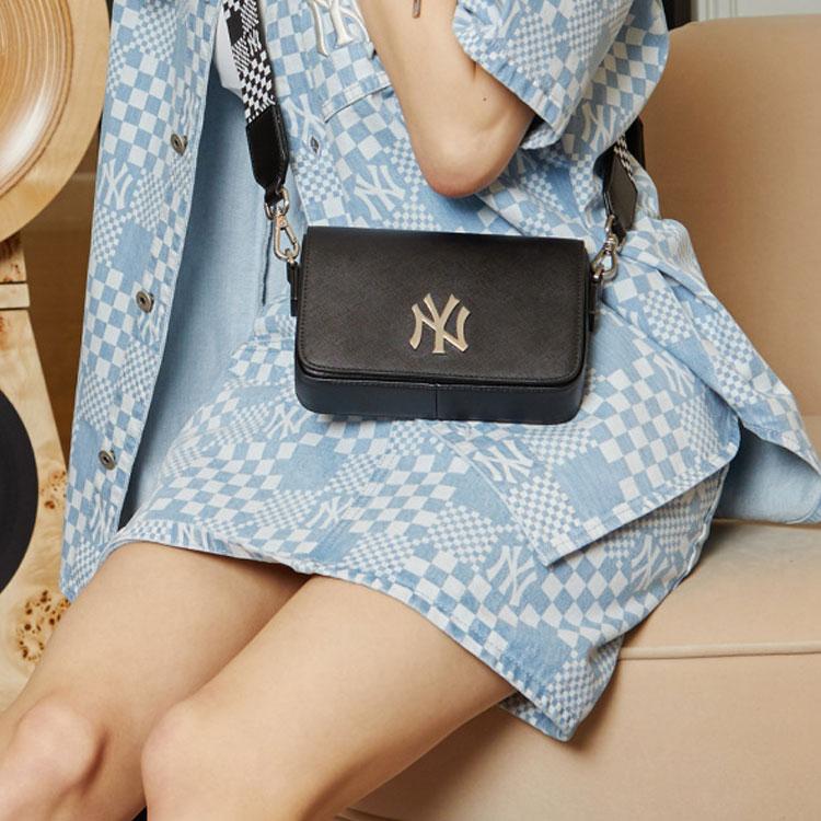 New MLB New York Yankees Denim Short Skirts Women's Light Blue 3FDSM0223-50BLL