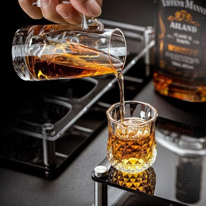 6Pcs Whiskey Glass Cup Rum Liqueur Mini Shot Glass Creative Diamond Shaped Vintage Relief Cup Household Party Bar Drinking Tools