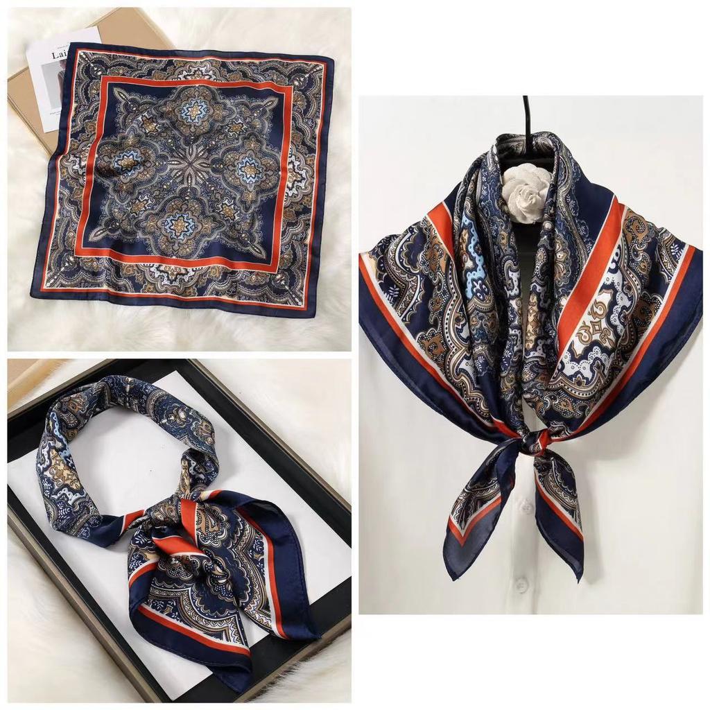 Eleganti Foulard di Seta da Donna Con Centinaia di Camicie, Assistenti di Volo, Decorazione Professionale, Protezione del Collo, Foulard, 70 Foulard Quadrati Piccoli.