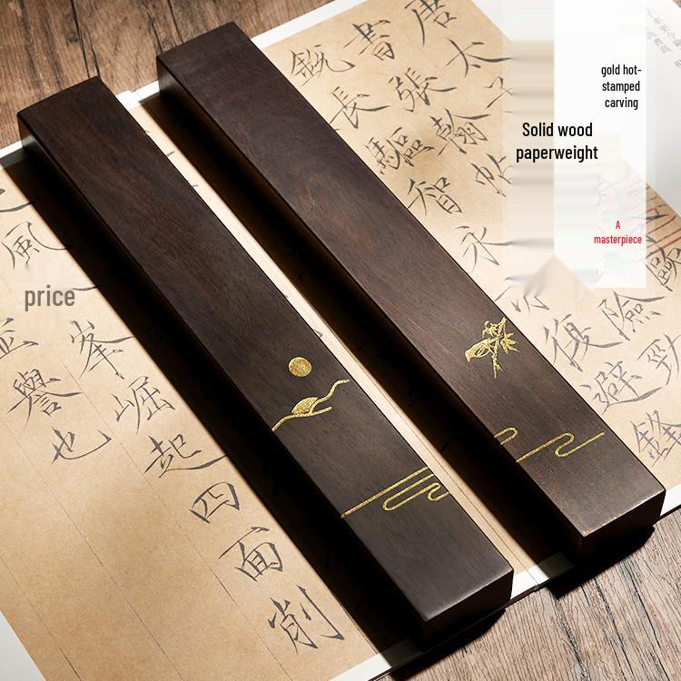 

Чорний папір є для каліграфії з деревини катальпи: Креативна настільна прикраса та лінійка з різьбленим дизайном Smooth 30cm Curved Paperweight Pair