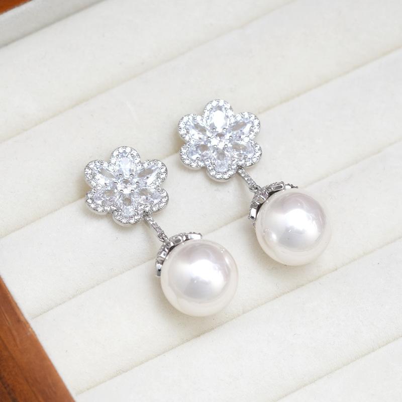 

Серьги из серебра S925 с иглами, инкрустированные микроцирконами, в виде цветка сакуры и жемчуга, роскошные, европейского и американского стиля, оптовая продажа от фабрики 14k